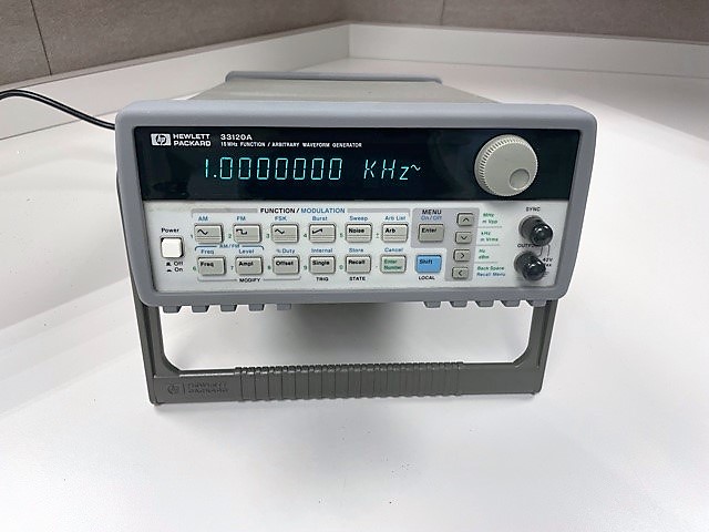 Keysight 33120A Function / Arbitrary Waveform Generator, 15 MHz