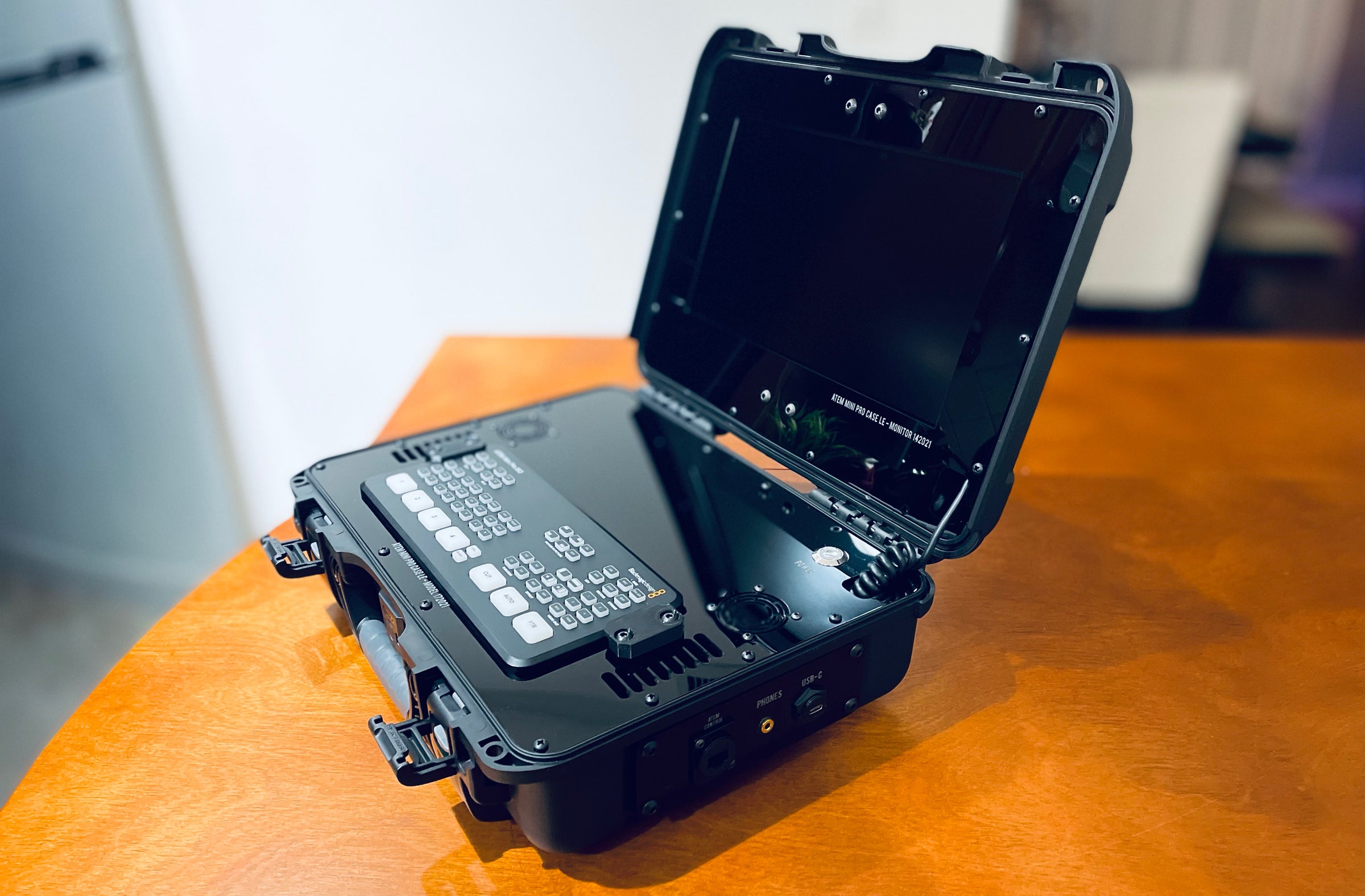 ATEM MINI CASE LE M172021 OUTSIDE PORTS | Pocket Video Studio New York