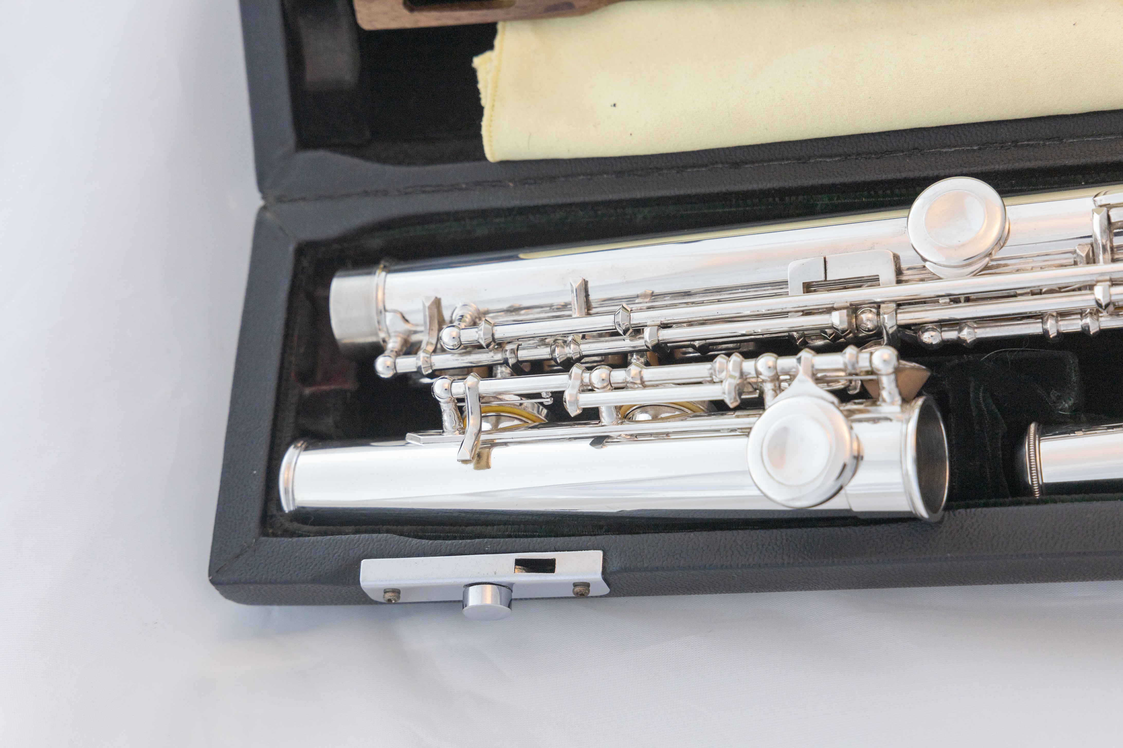 Pearl PF-521 Silver-plated Flute *Silver Lip-plate *Split-E *Made