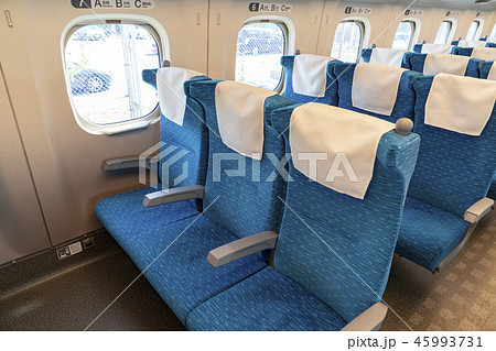 新幹線 車両 座席 シートの写真素材 - PIXTA