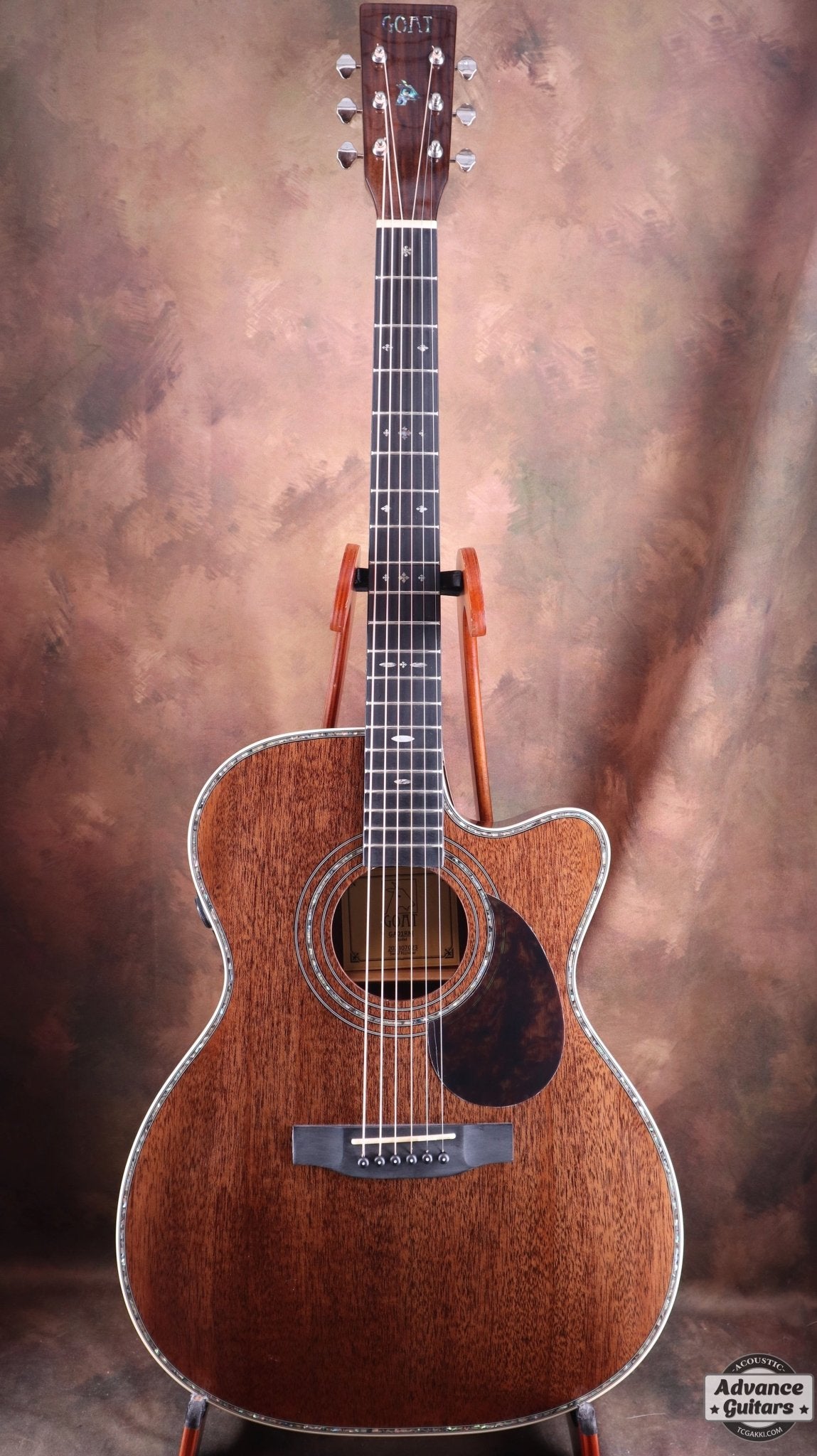 GA01RM アンプ不要！エフェクター内蔵ギター♬