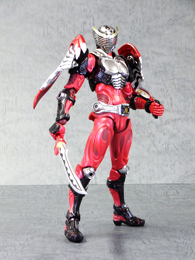 1/25発売予定 S.I.C.「仮面ライダークウガ マイティフォーム」「仮面