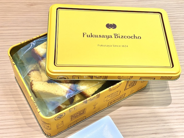 福砂屋のカステラハンカチが可愛すぎる】通販3分で完売！近沢レース店