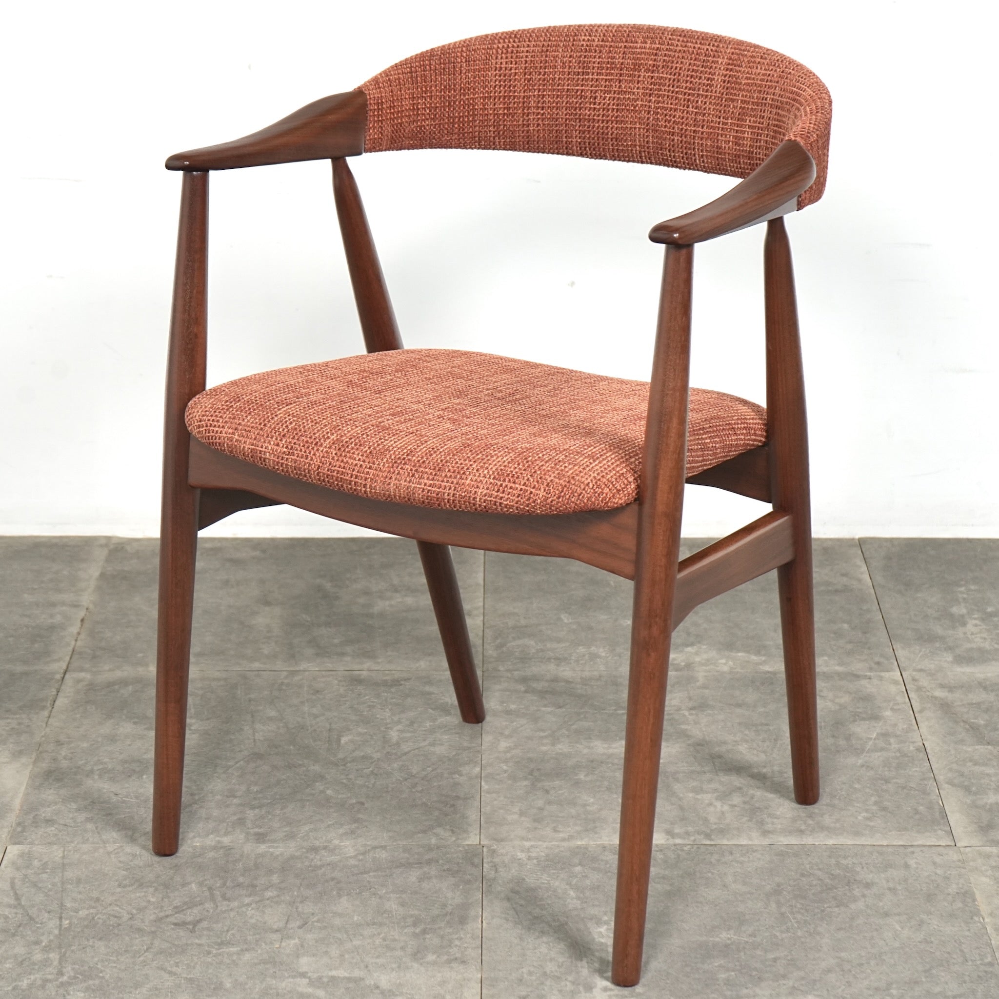 Farstrup / Thomas Harlev】“Model 213” アームチェア【張替済