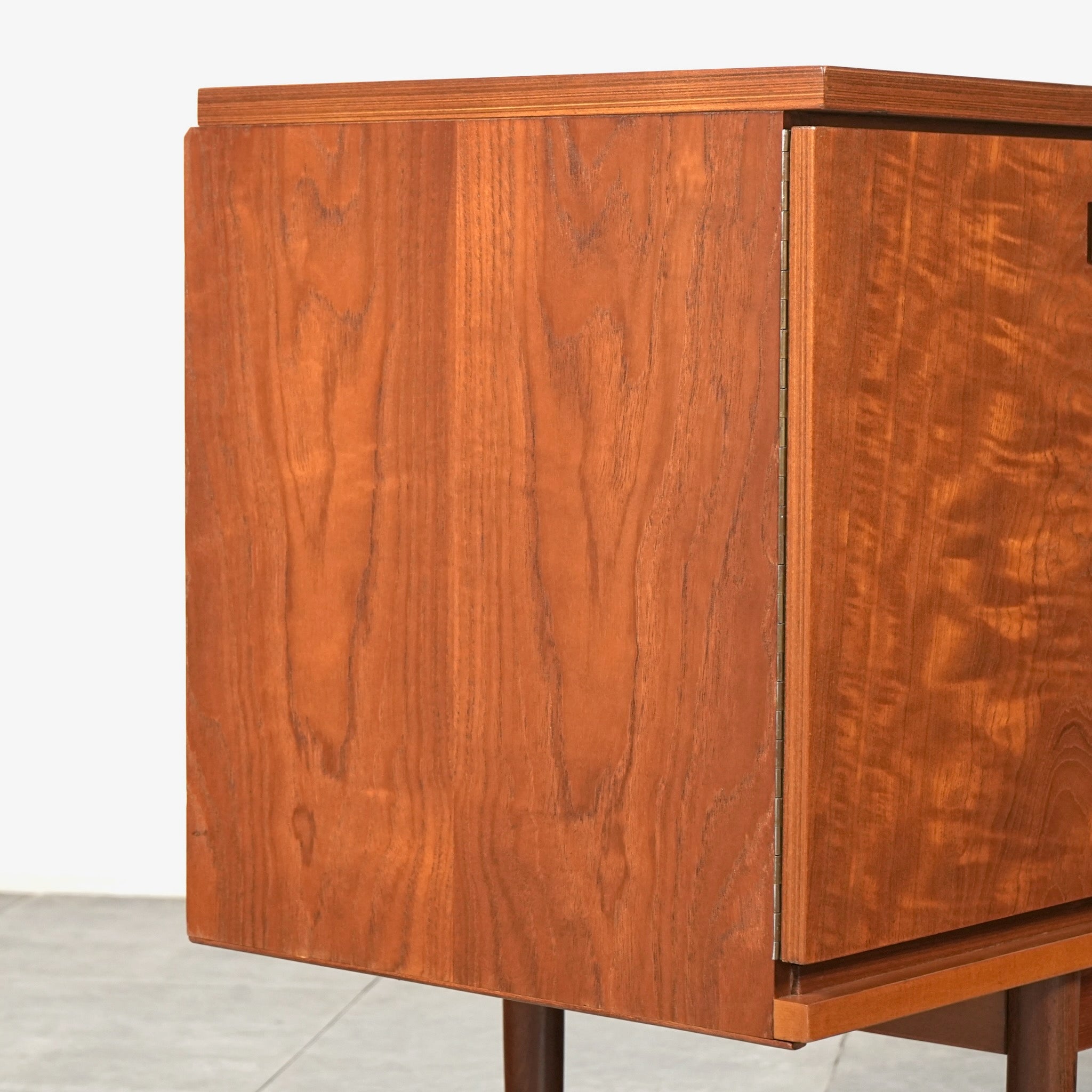 Austinsuite】ヴィンテージ サイドボード – TIME HYPE