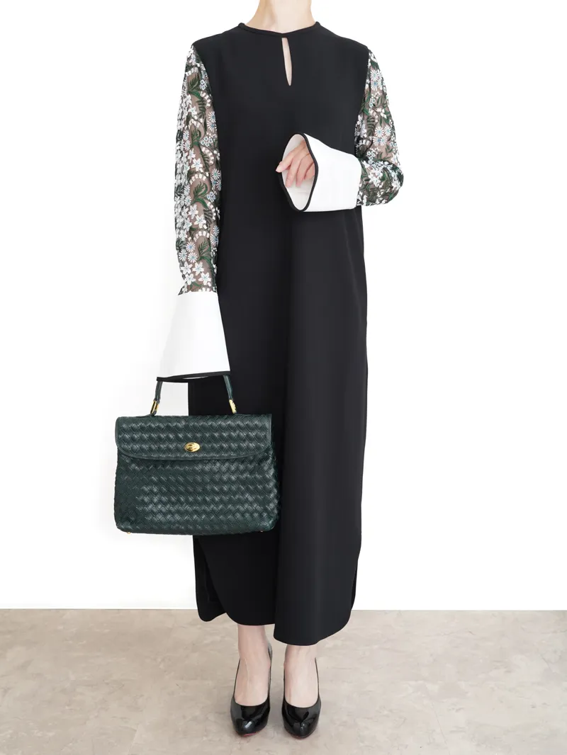 Mame Kurogouchi（マメ クロゴウチ） フローラルレーススリーブ