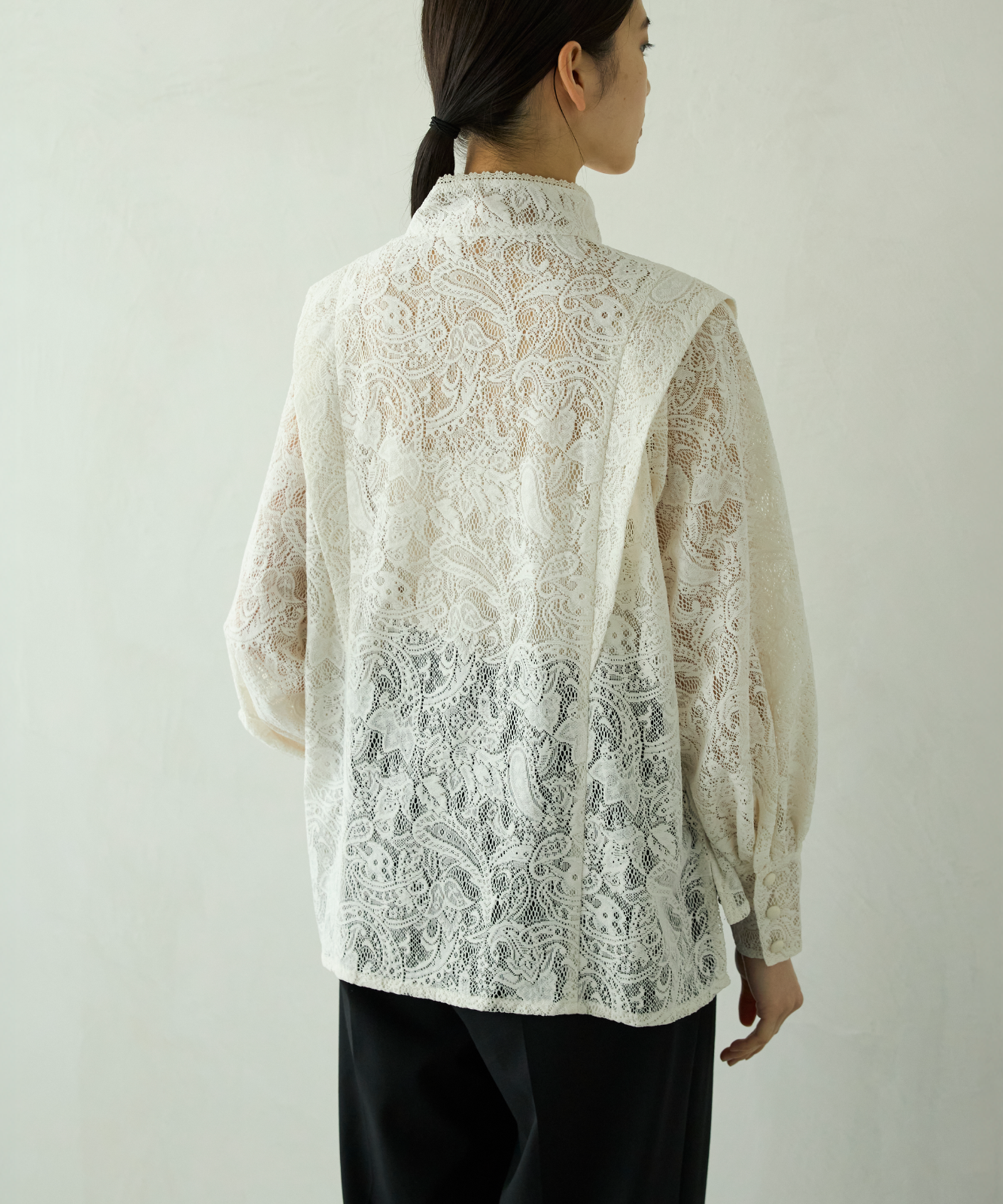 OHGA♡オーガ♡フラワーレース♡ブラウス♡美品 新品タグ付 OHGA PUFF