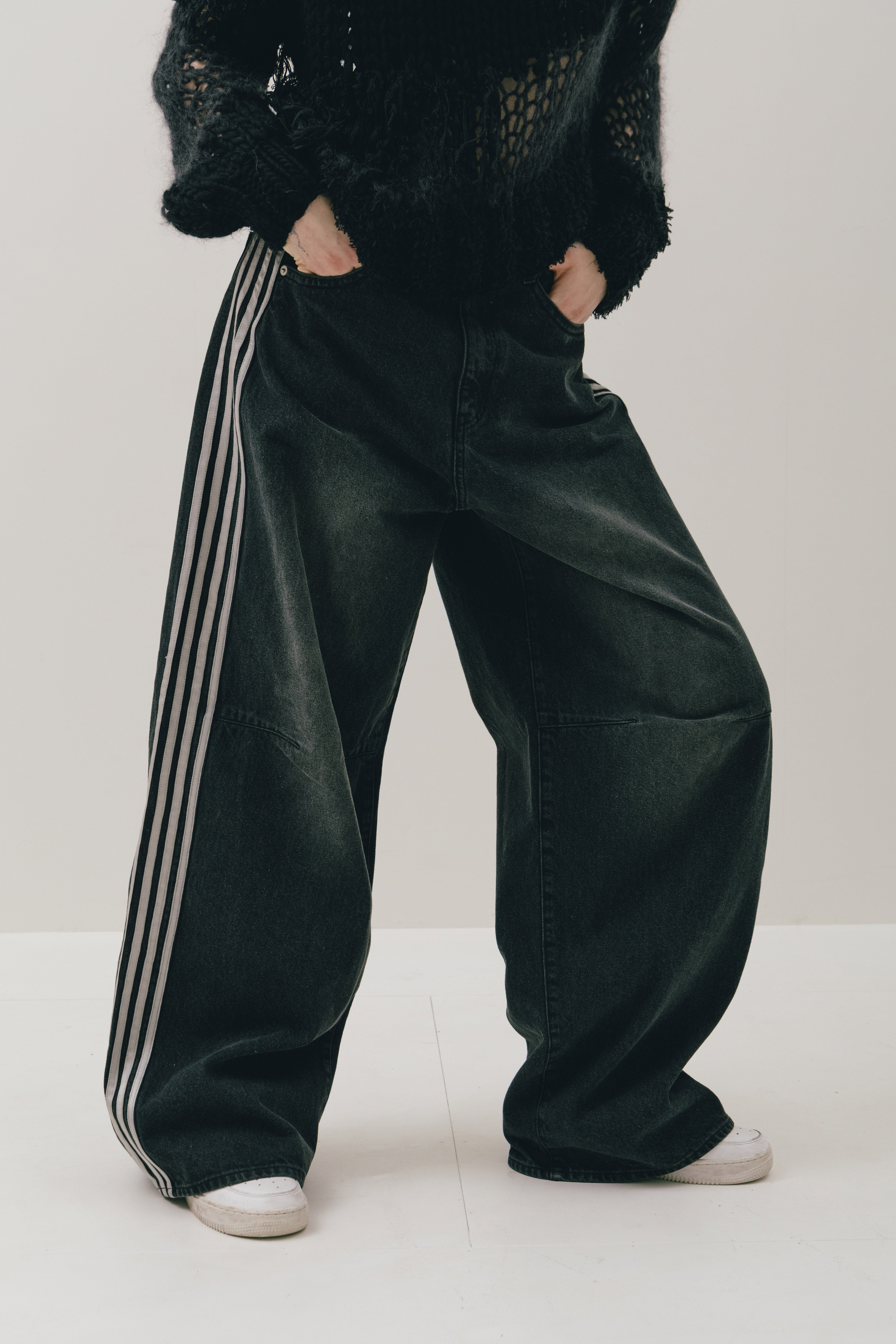 Emirates Track Denim Pants – THE TOÉ