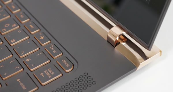 HP Spectre 13の実機レビュー/贅沢なデザイン - the比較