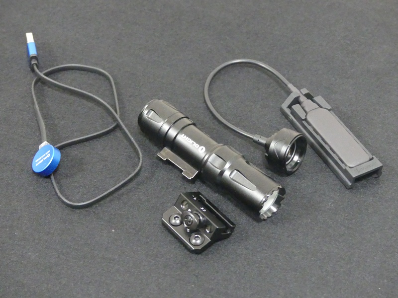 コスパ最強！最適本格プロ仕様フラッシュライト Olight Odin mini