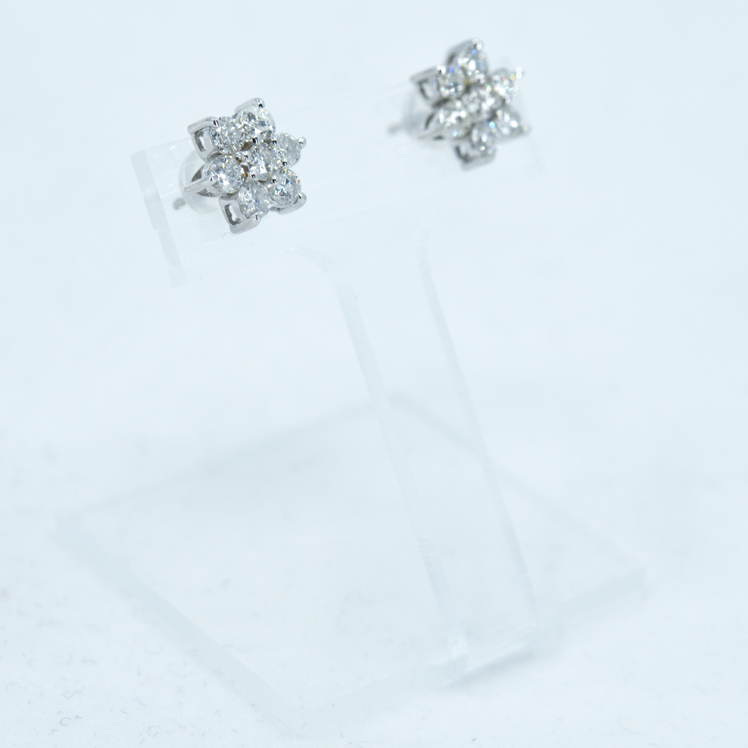 K14WG ダイヤモンドピアス 花柄7石 | 中古通販 | 【公式】TORAFUKU(虎福)