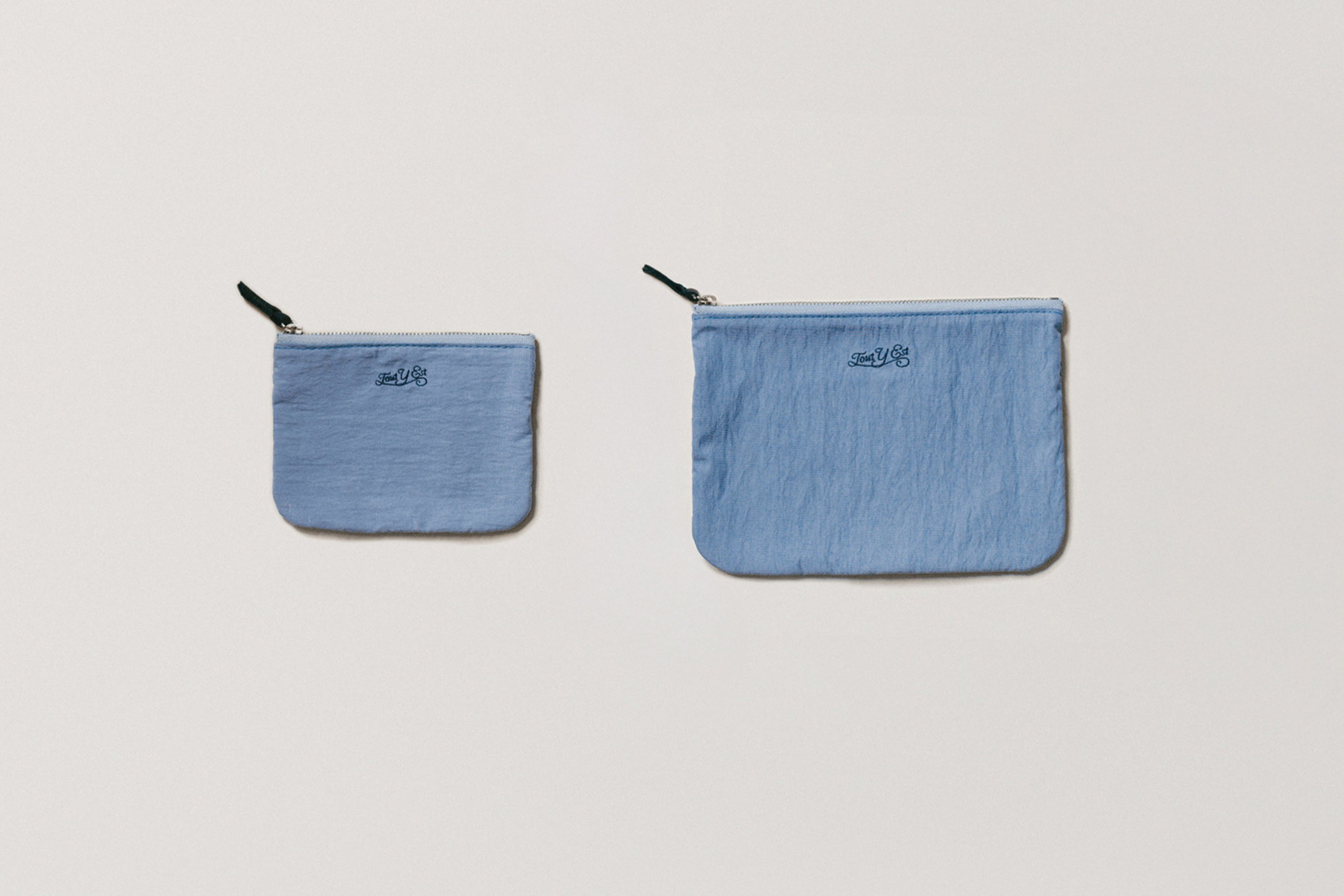 POCHETTE CARRÉE INDIGO – TOUT Y EST JP