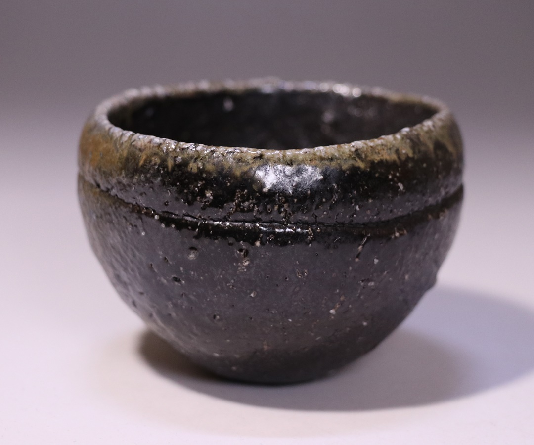 伊勢崎晃一朗 作 「黒酒呑」 ～備前焼専門卸小売店 川口陶楽苑～