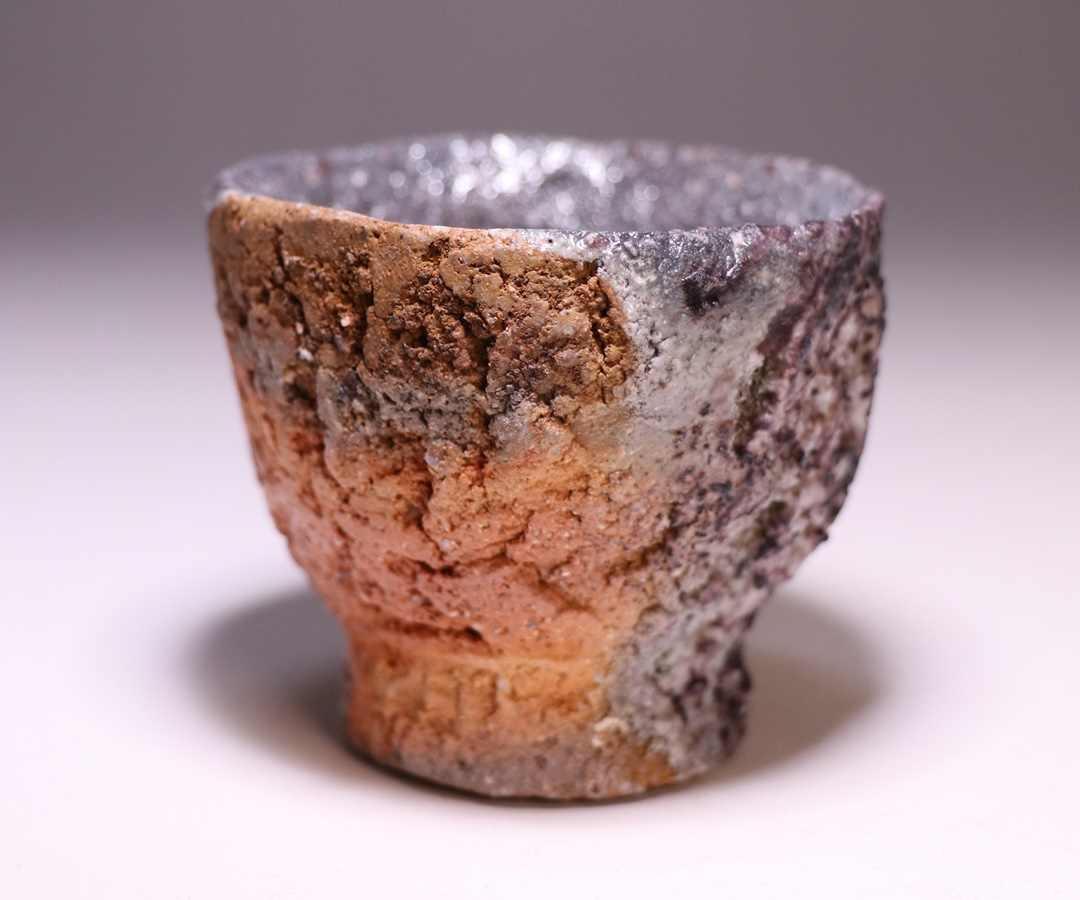 伊勢崎晃一朗 作 「窯変酒呑」 ～備前焼専門卸小売店 川口陶楽苑～