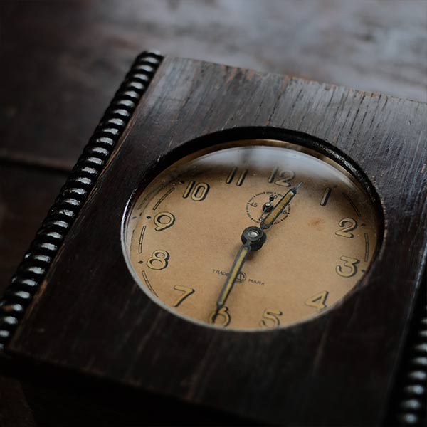 AICHI TOKEI 愛知時計 手巻き式掛け時計 – zakka store towi