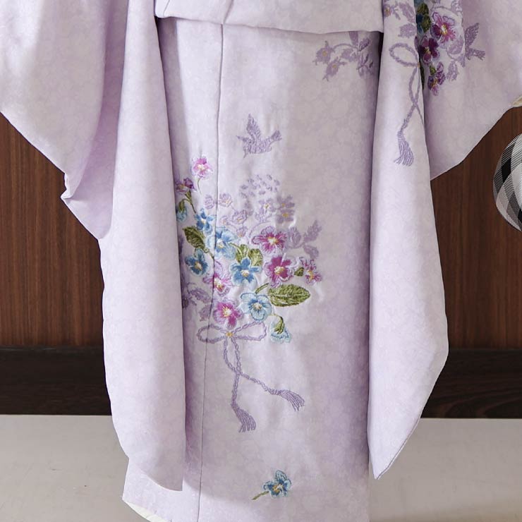 七五三 お揃い着物 白と紫の花柄 七五三 お揃い着物 白と紫の花柄