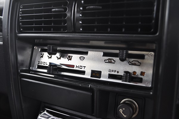 楽天市場】ヴィンテージエアコンパネルカバー ジムニーJA11 JA22 JB31
