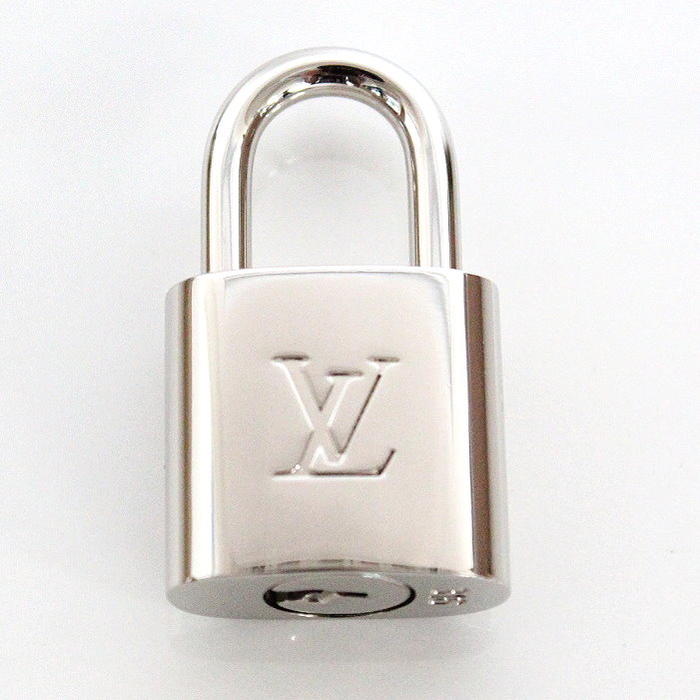 LOUIS VUITTON・ パドロックカデナ シルバー LOUIS VUITTON ルイ