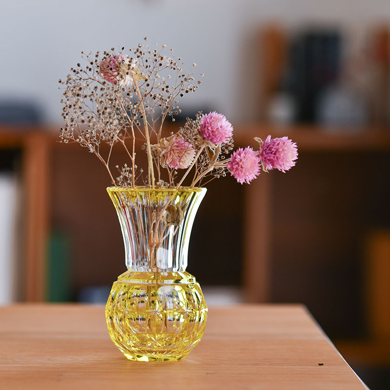 楽天市場】薩摩切子 花入れ 小 金赤 黄 藍 緑 創作 島津薩摩切子 薩摩