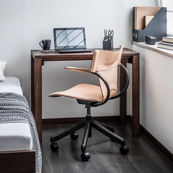 楽天市場】カリモク デスクチェア 本革張デスクチェアー ヴィンテージ