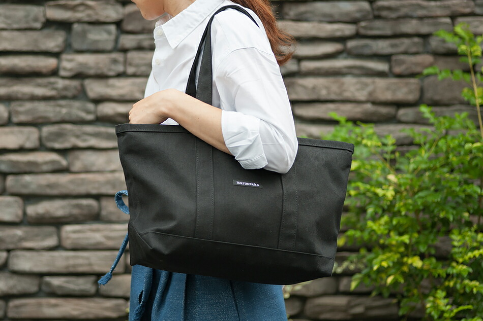 楽天市場】【SALE】ミニマツクリ トートバッグ ブラック（マリメッコ