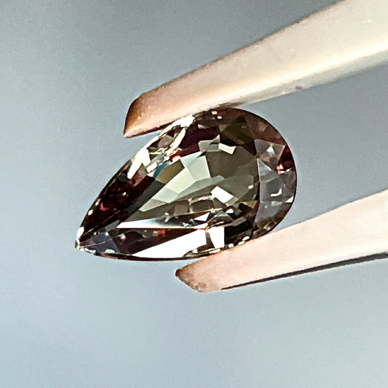 楽天市場】【ｾｰﾙ】【カラーチェンジ】ガーネット ベキリー産 0.85ct