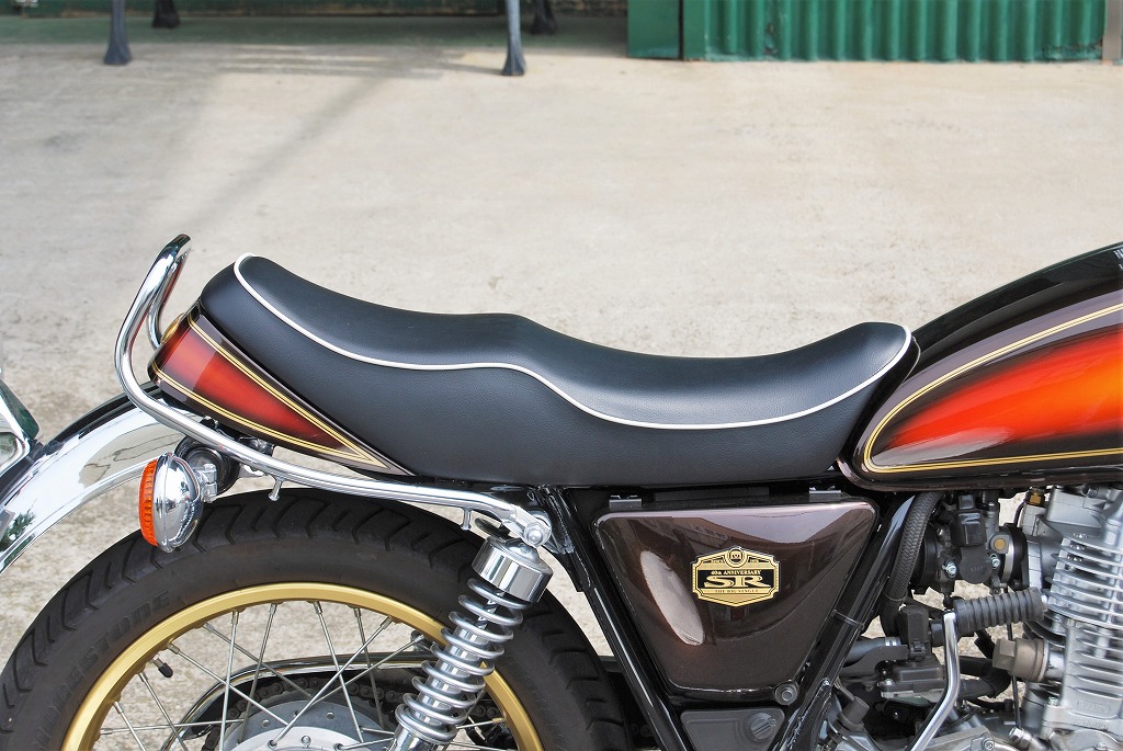 楽天市場】SR400全年式（78年モデルを除く） 純正カウル対応 段付き