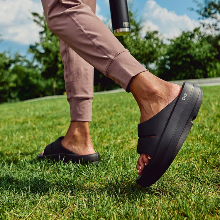 楽天市場】OOFOS / OOmega ウーメガ ウーフォス サンダル 厚底 OOmega