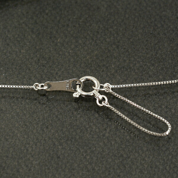 楽天市場】3つの輝く物語を贈る。ダイヤモンド トリロジー ネックレス