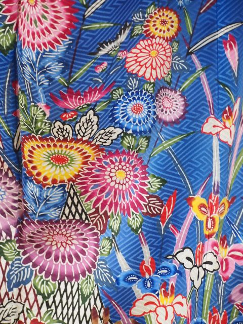 楽天市場】琉球紅型染振袖 青地に花鳥山水柄 仕立て上がり【びんがた