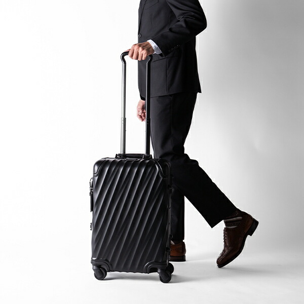 楽天市場】＼店内、SS限定SALE開催中／ トゥミ TUMI スーツケース 31L