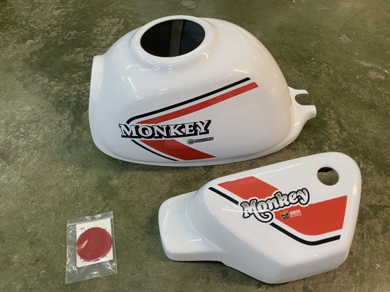 楽天市場】ホンダ モンキー125 タンクカバー エアクリーナーカバー