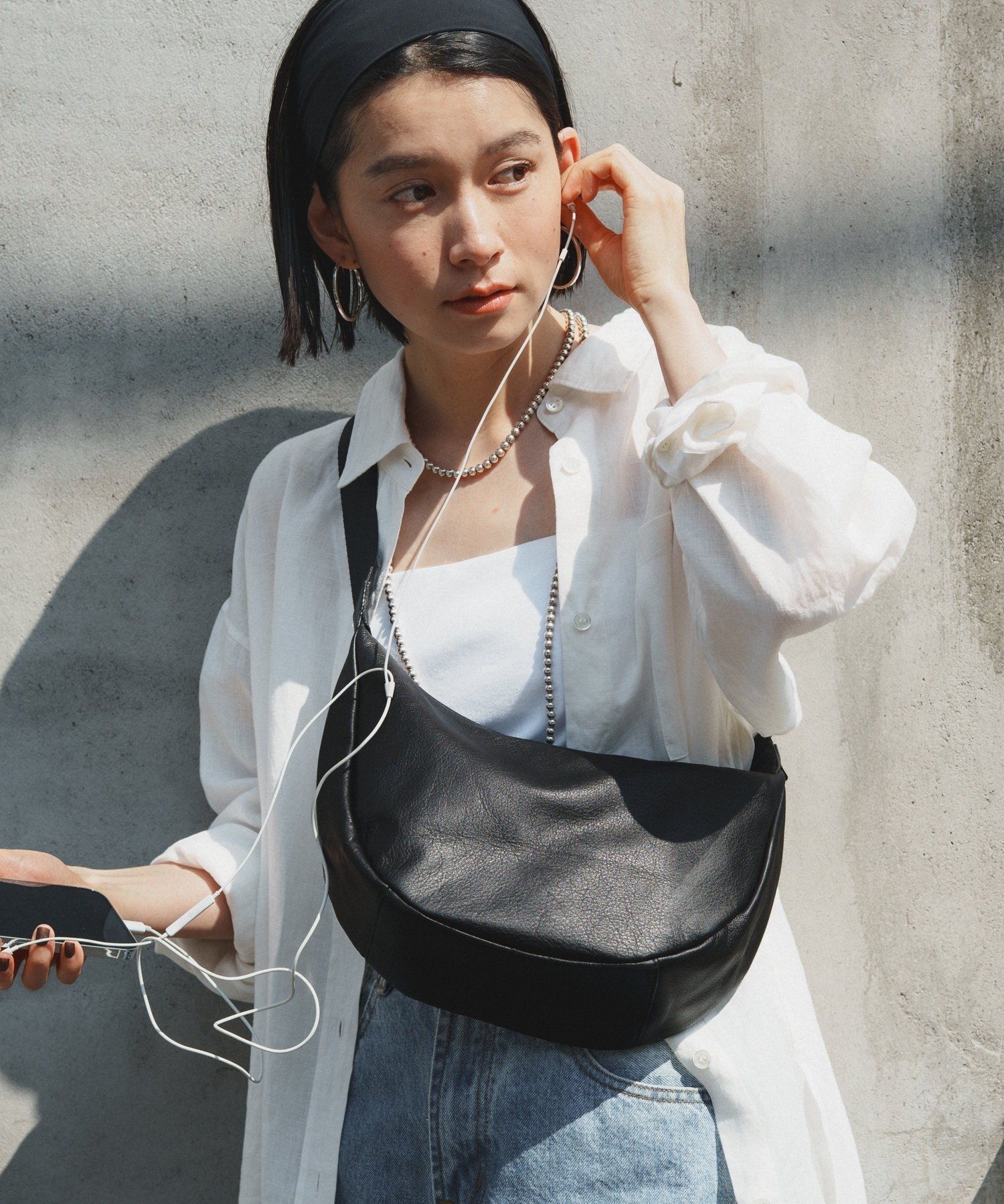 BEARDSLEY 《ベルト付替え可》レザーボディバッグ ビアズリー バッグ