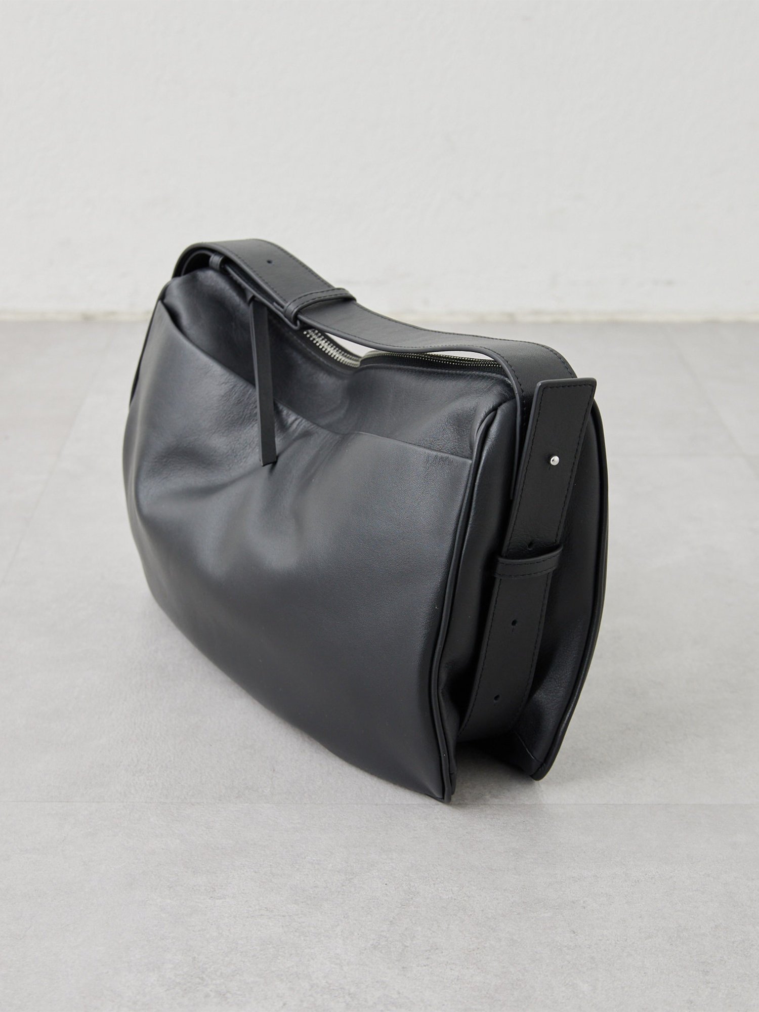 GALLARDAGALANTE｜【2.718】ソフトスクエアショルダーバッグ | Rakuten