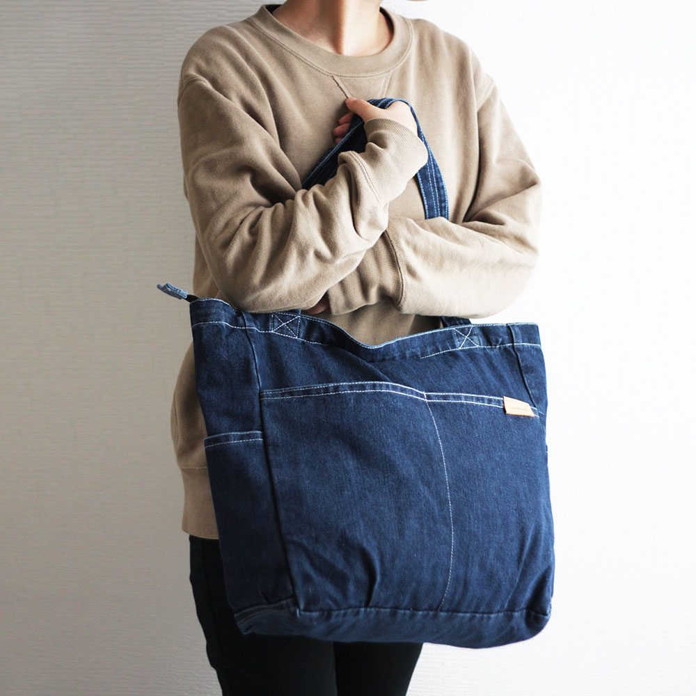 楽天市場】超ビッグデニムトート 革タグ付き トートバッグ デニム生地