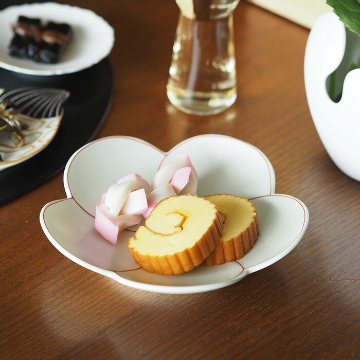 楽天市場】幸楽窯 錦 銀彩 捻り梅形 銘々皿 / 有田焼 和食器 正月