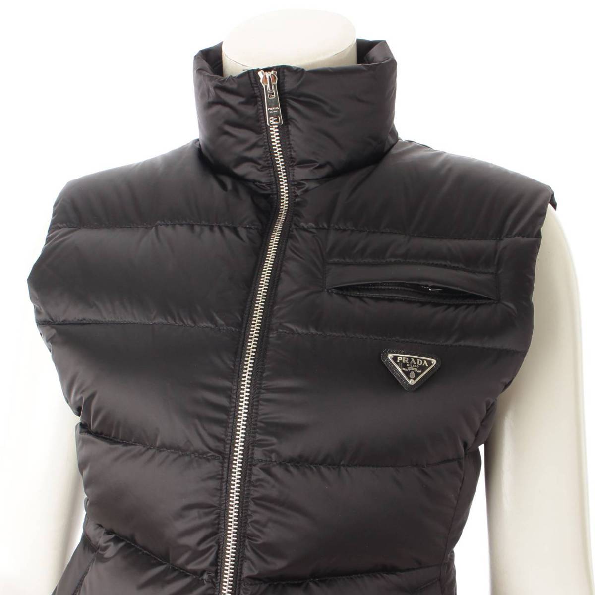 楽天市場】【プラダ】Prada 2019 三角ロゴプレート ダウンベスト