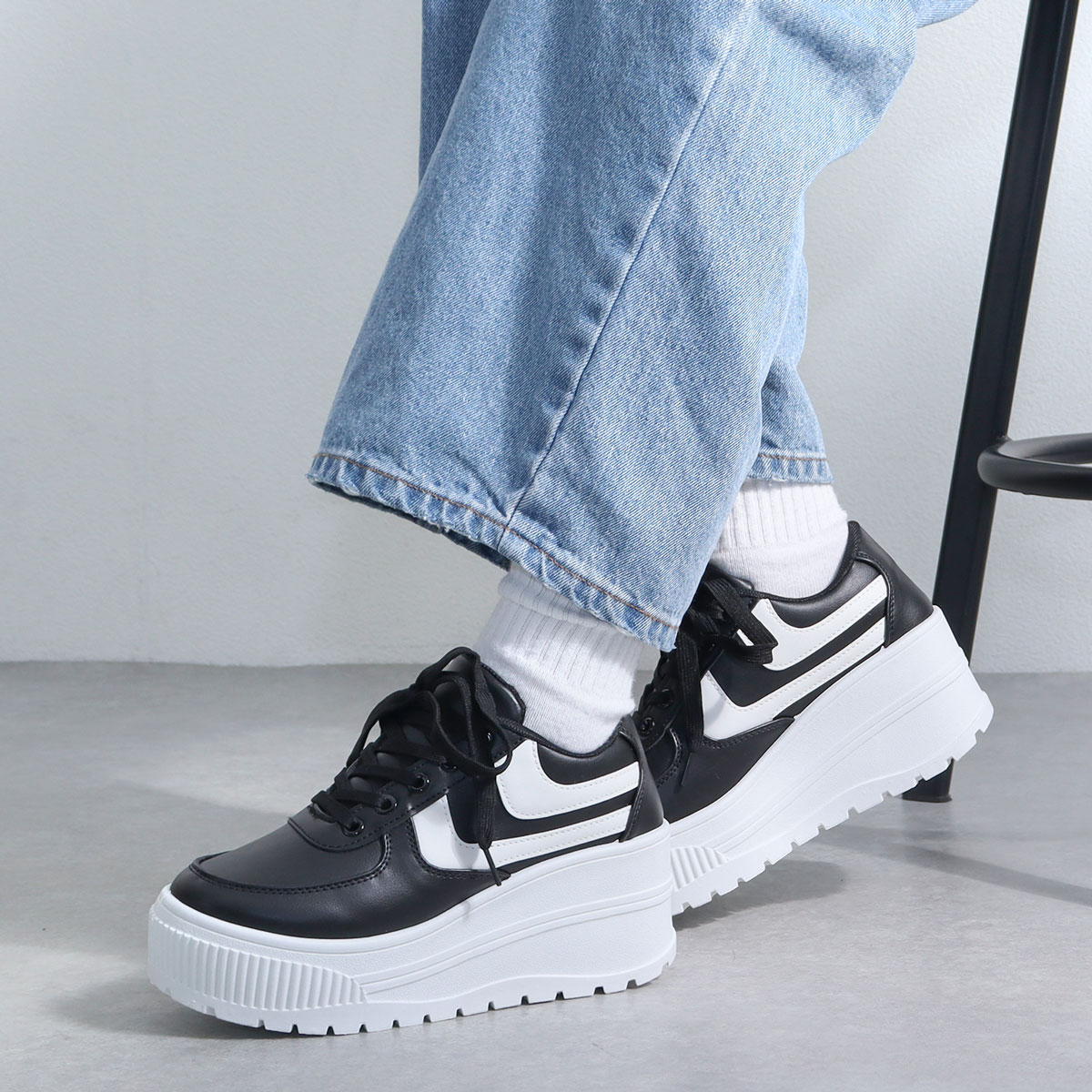 楽天市場】30%OFF 【ラスイチSALE】 スニーカー レディース 厚底 黒 白