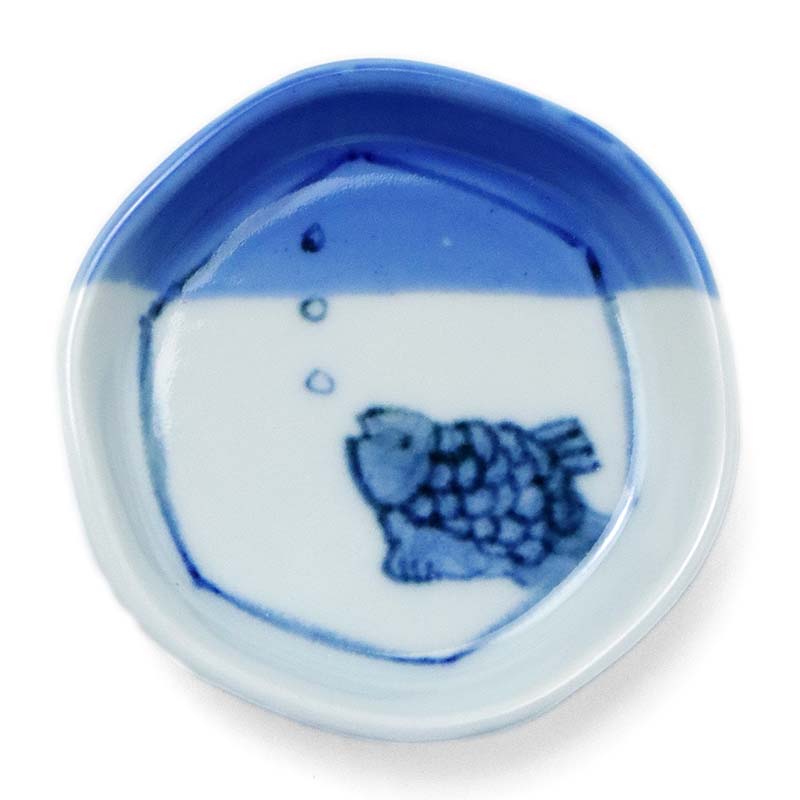 楽天市場】染付金魚文六角豆皿[ダミ]・阪東晃司《豆皿・6.2cm》 : 和