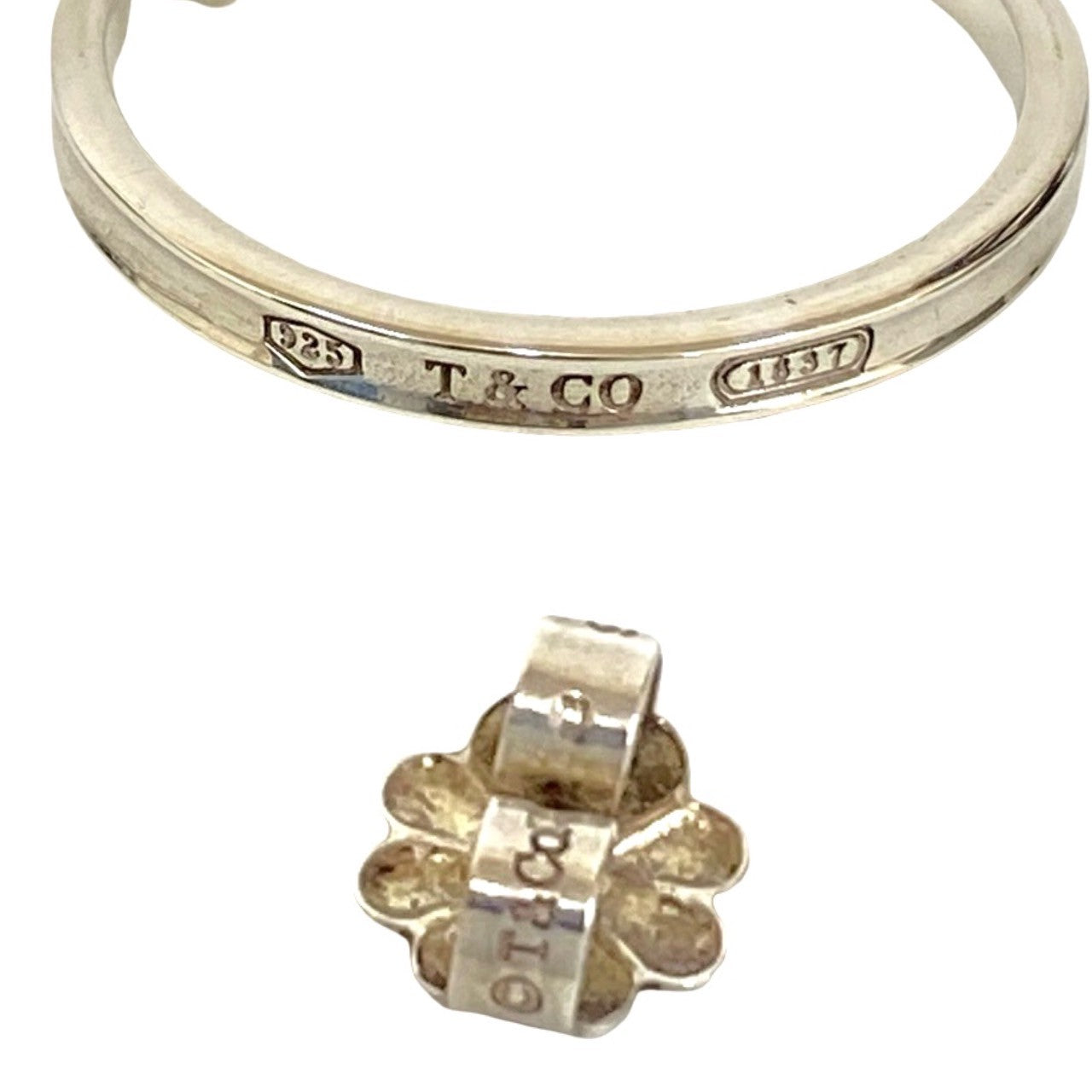 TIFFANY&Co. ティファニー ナロー フープ ピアス – Trip