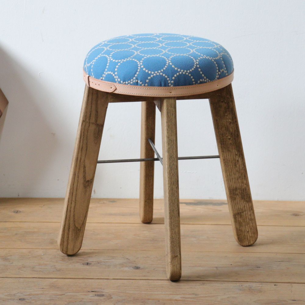 まぁるいハイスツール【ミナペルホネン タンバリン】