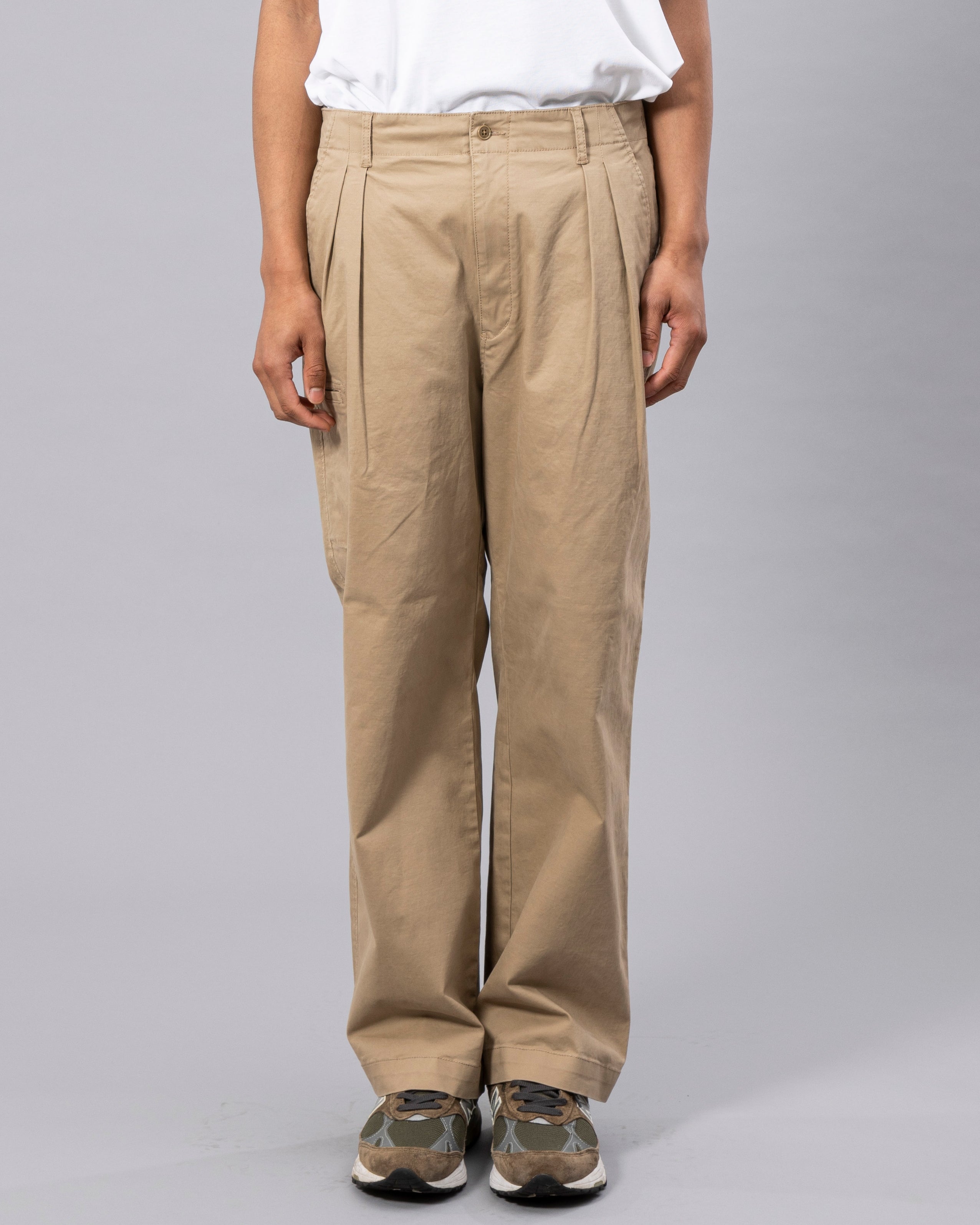 STRETCH CHINO CLOTH TWO TUCK WIDE PANTS – UNFRM®️ OUTDOOR STANDARD