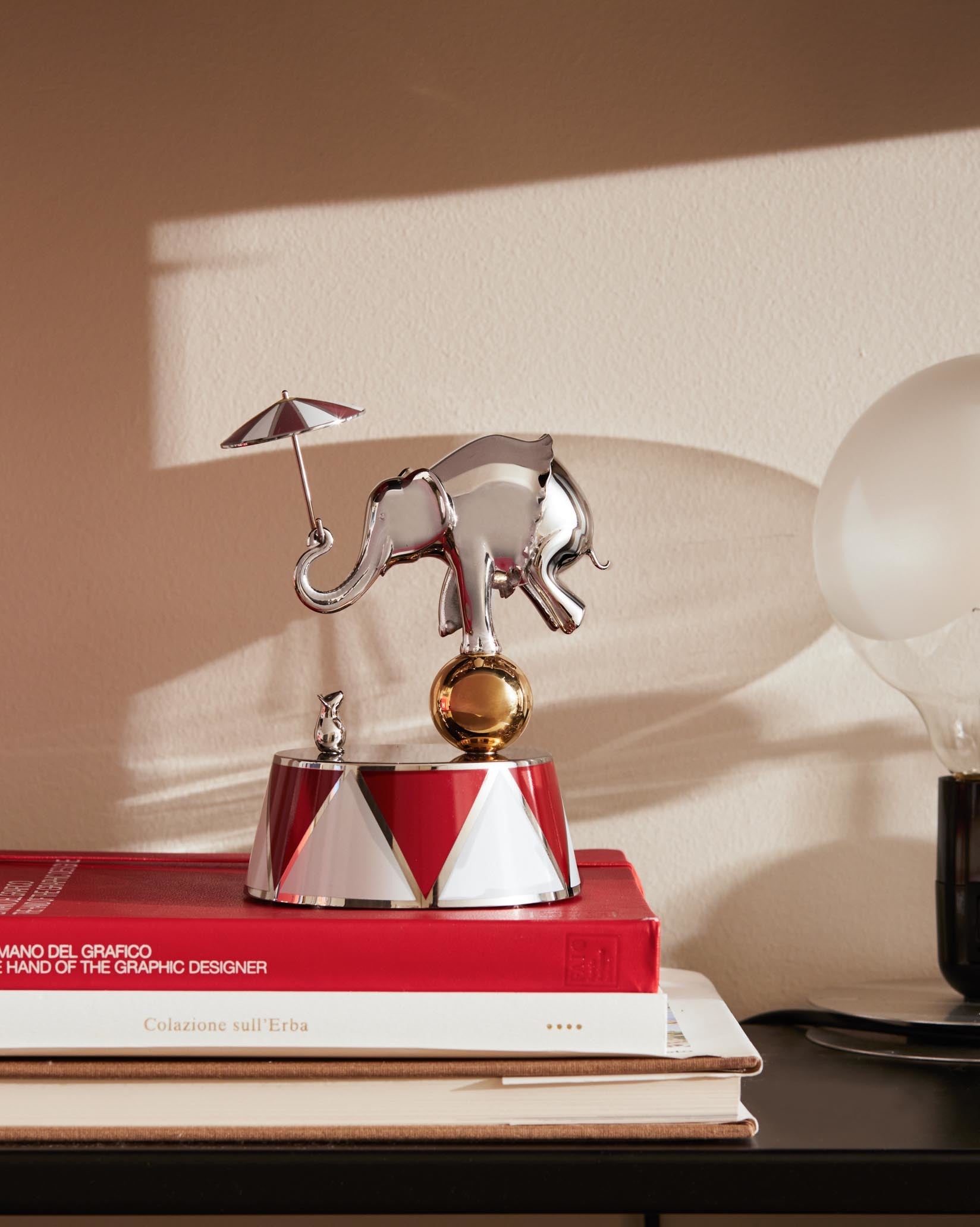 Candyman: Candy dispenser by Marcel Wanders | Alessi