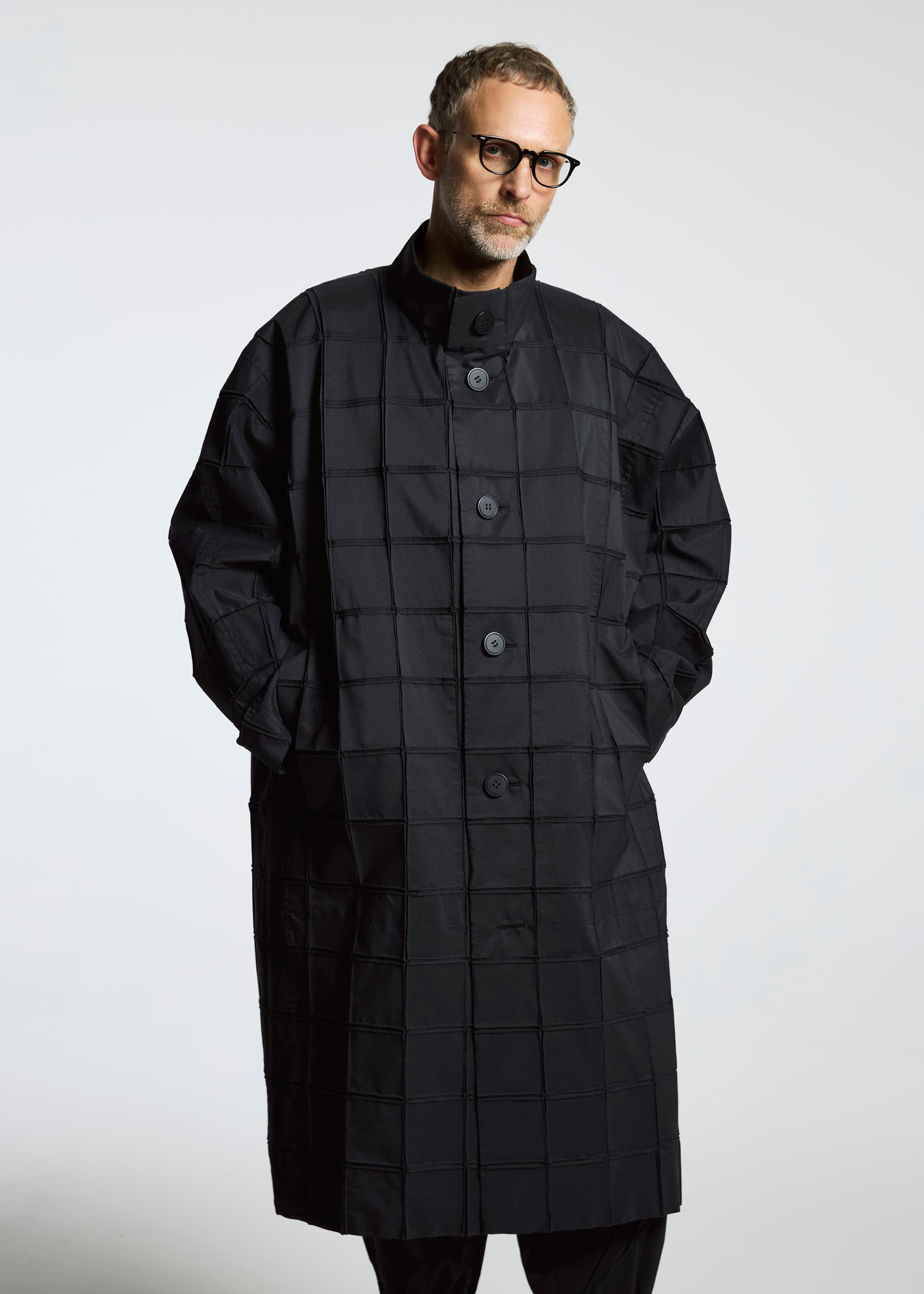 MEN / JACKETS & COATS – ISSEY MIYAKE ONLINE STORE