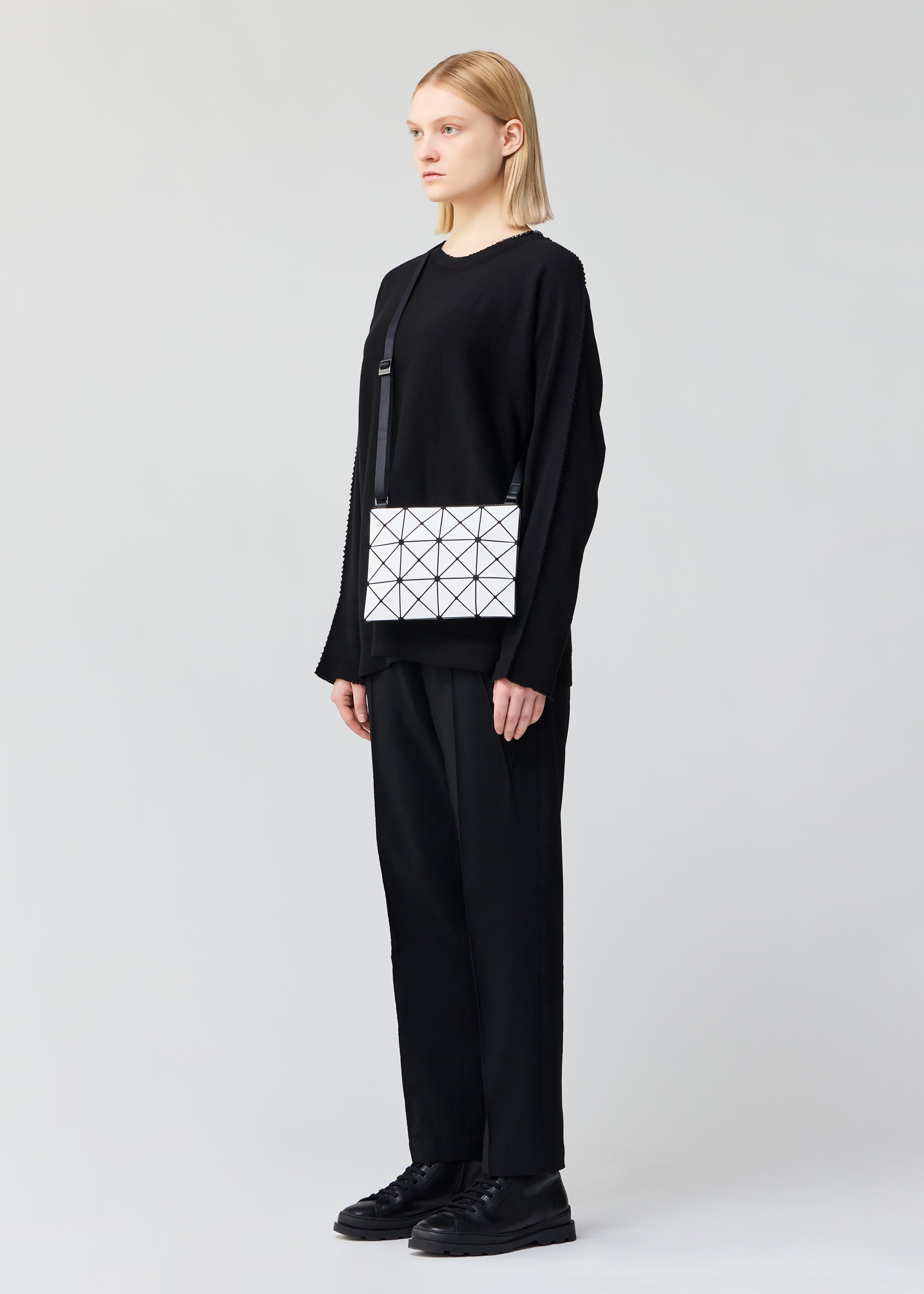 LUCENT – ISSEY MIYAKE ONLINE STORE
