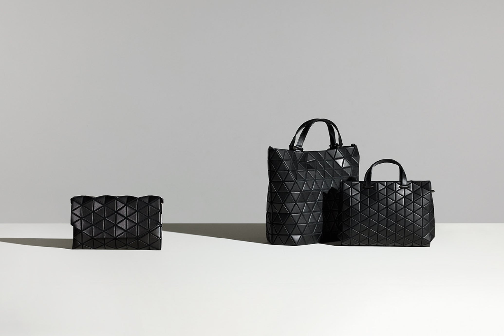 BAO BAO ISSEY MIYAKE SPECIAL PROJECTS SOLID – ISSEY MIYAKE ONLINE