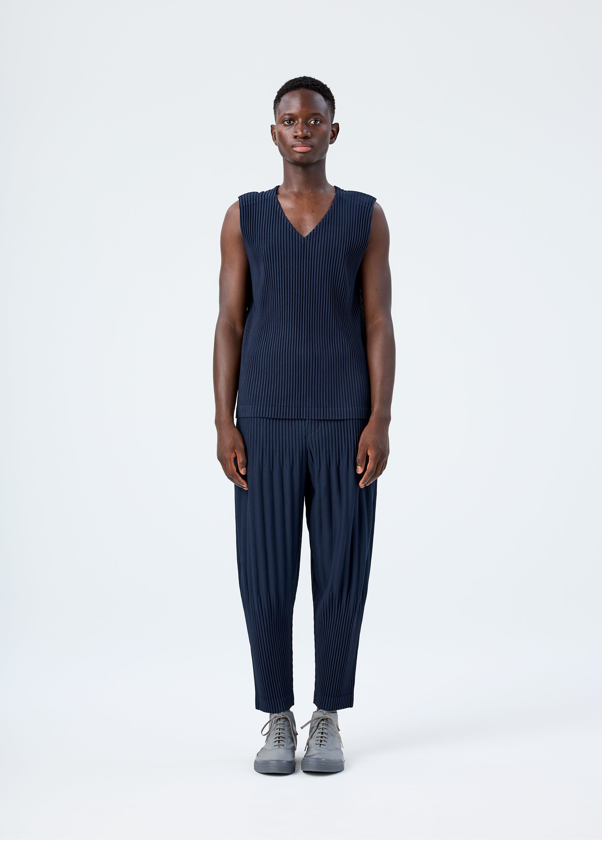 BASICS – ISSEY MIYAKE ONLINE STORE