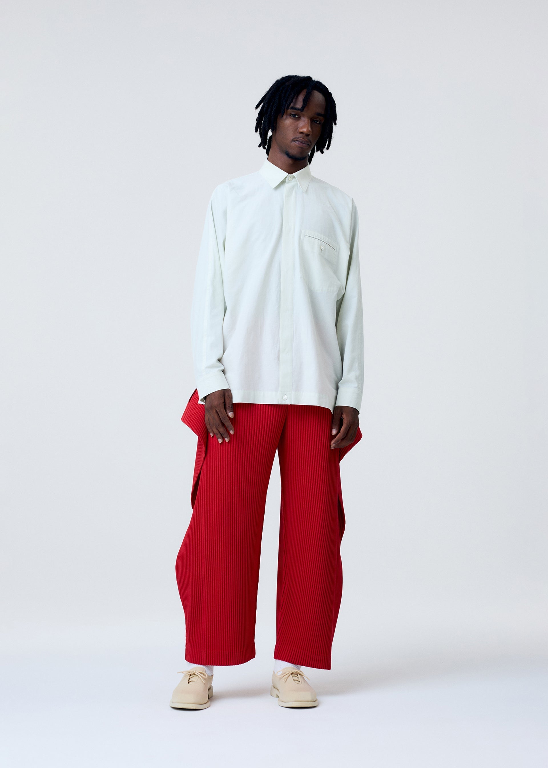 MEN / PANTS – ISSEY MIYAKE ONLINE STORE