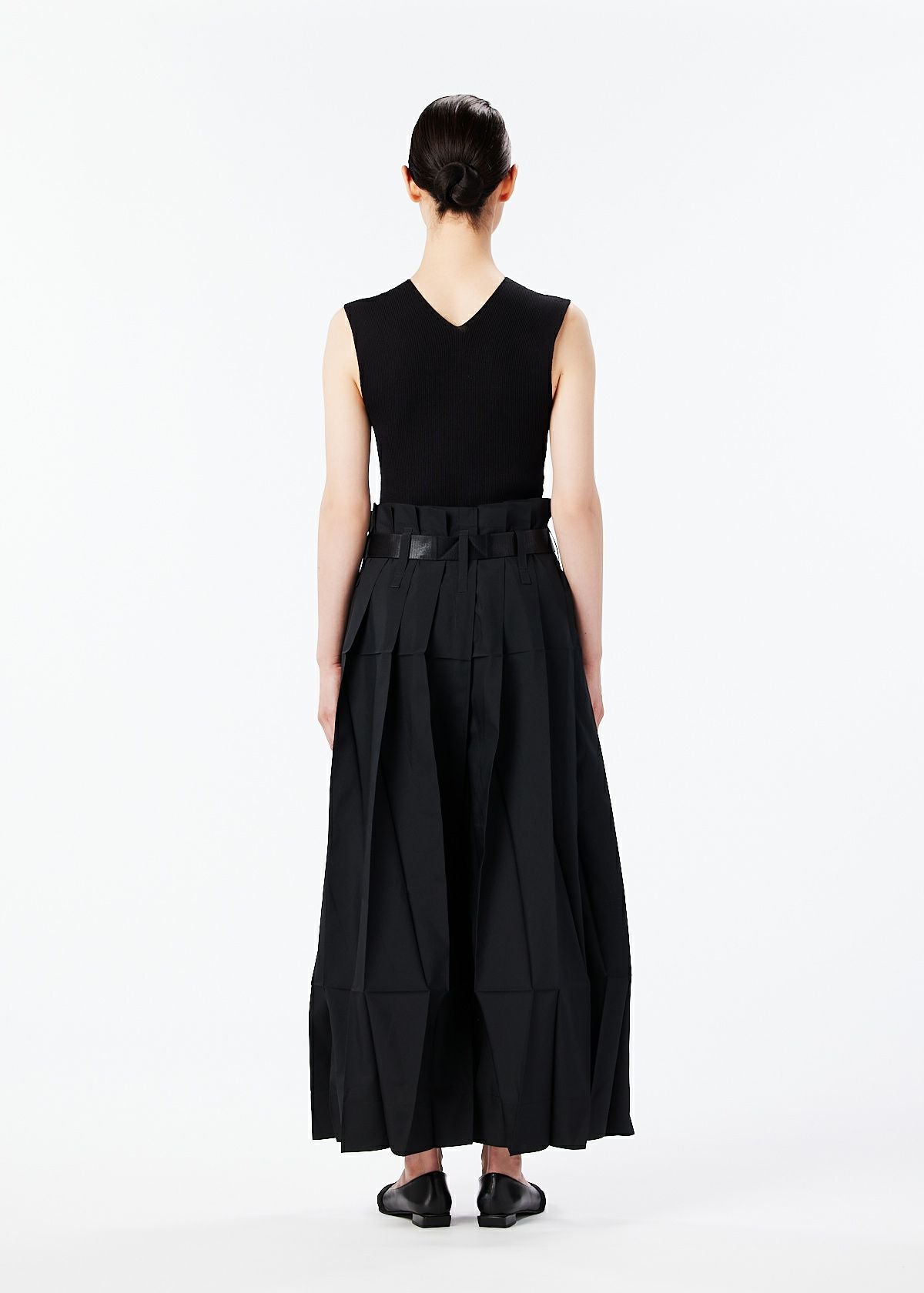 132 5. SOLID – ISSEY MIYAKE ONLINE STORE