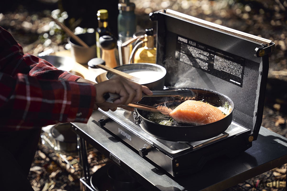 コンパクトで無駄がない北欧デザインのツーバーナー「キンジャ」が